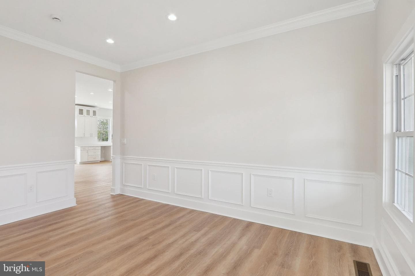 5660 Hoadly Road photo 28