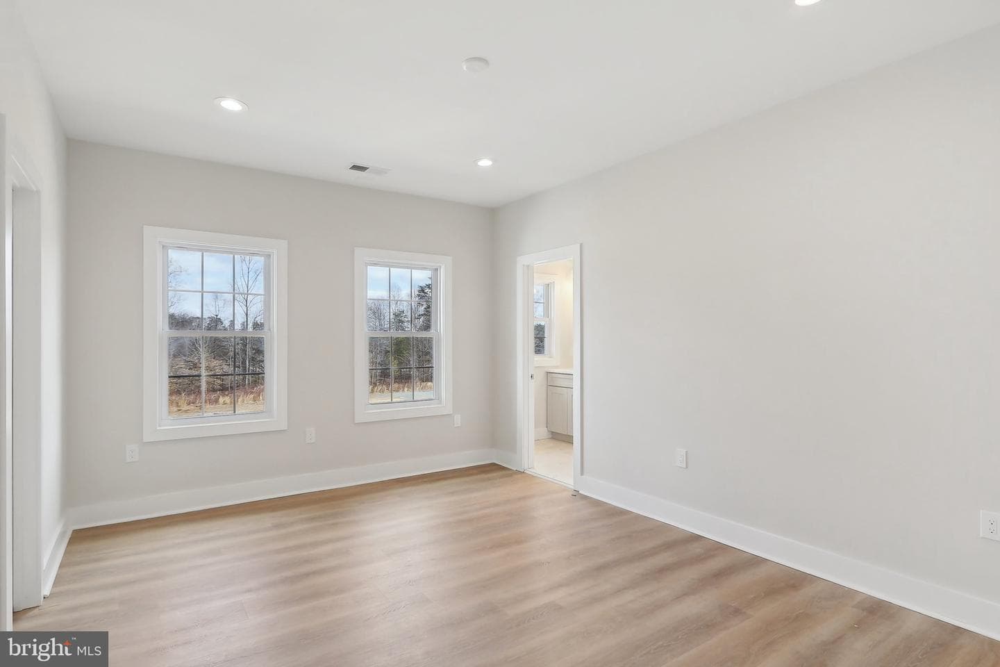 5660 Hoadly Road photo 51