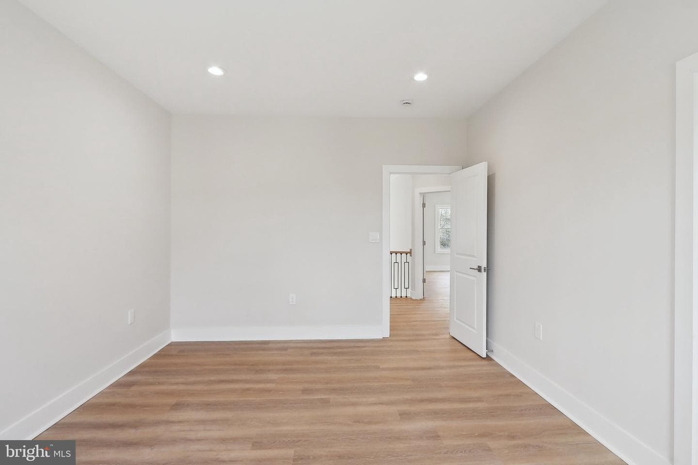 5660 Hoadly Road photo 52