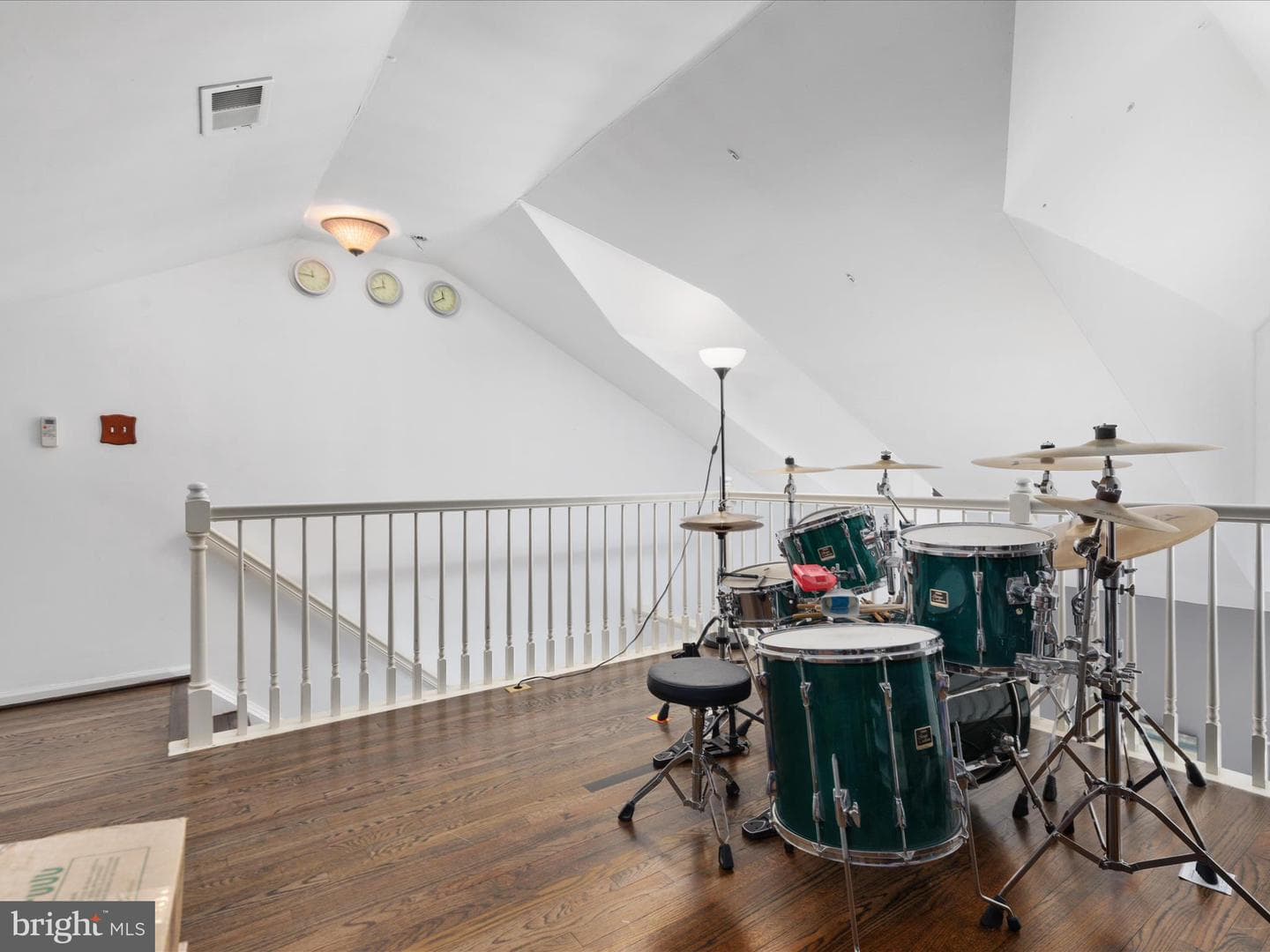 4208 Ashmere Circle photo 15