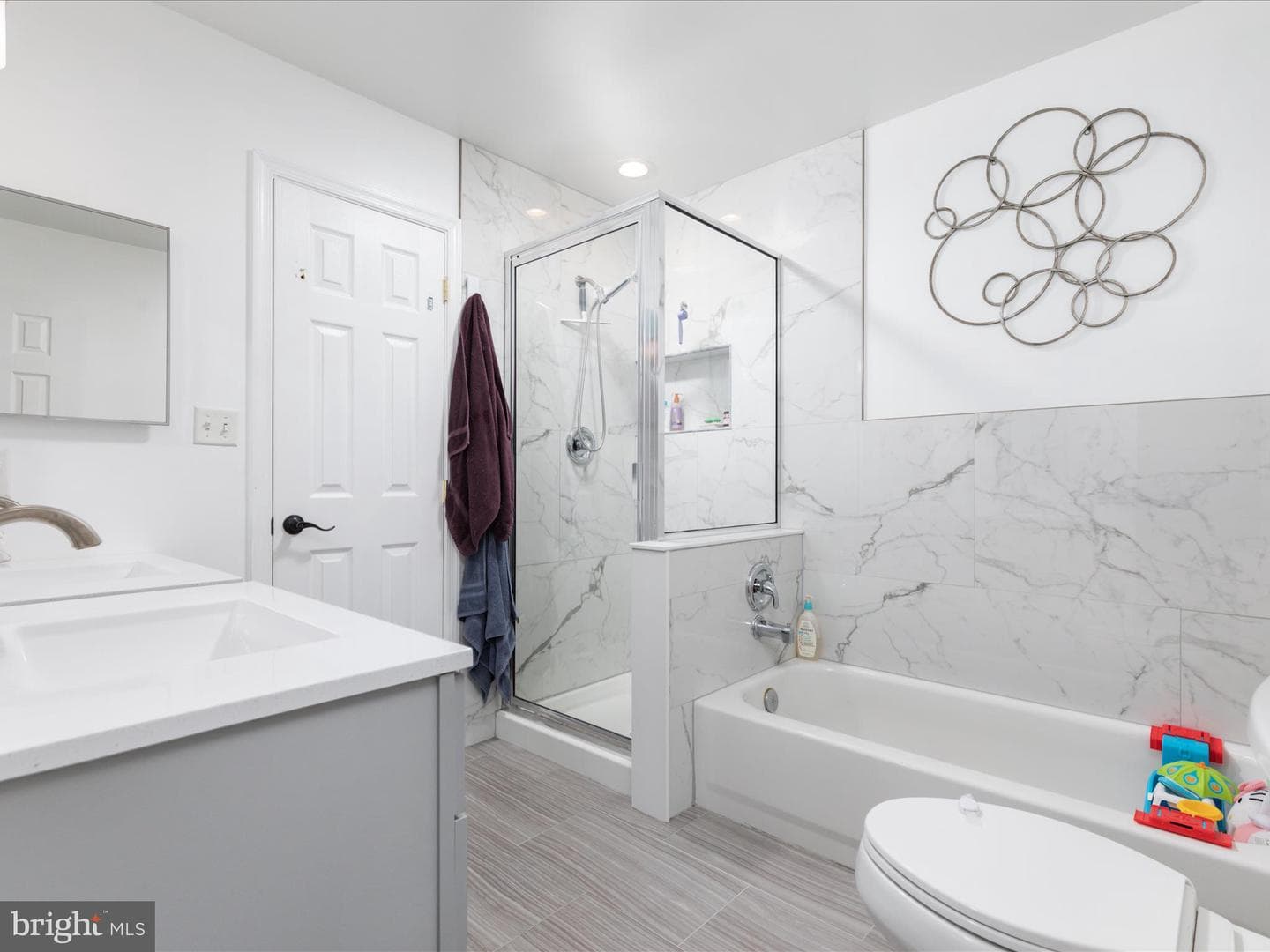 4208 Ashmere Circle photo 18