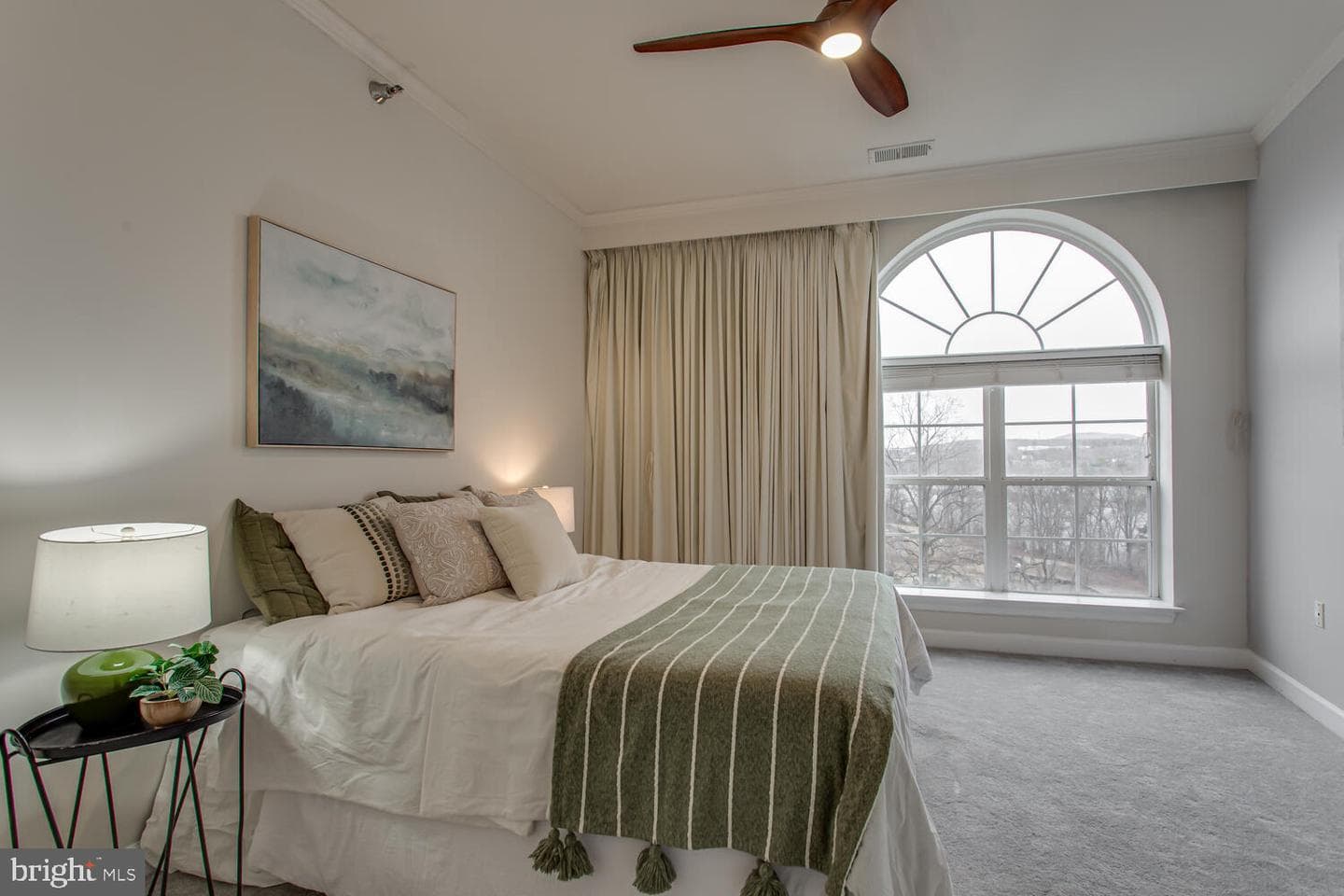 810 Belmont Bay Drive #503 photo 16