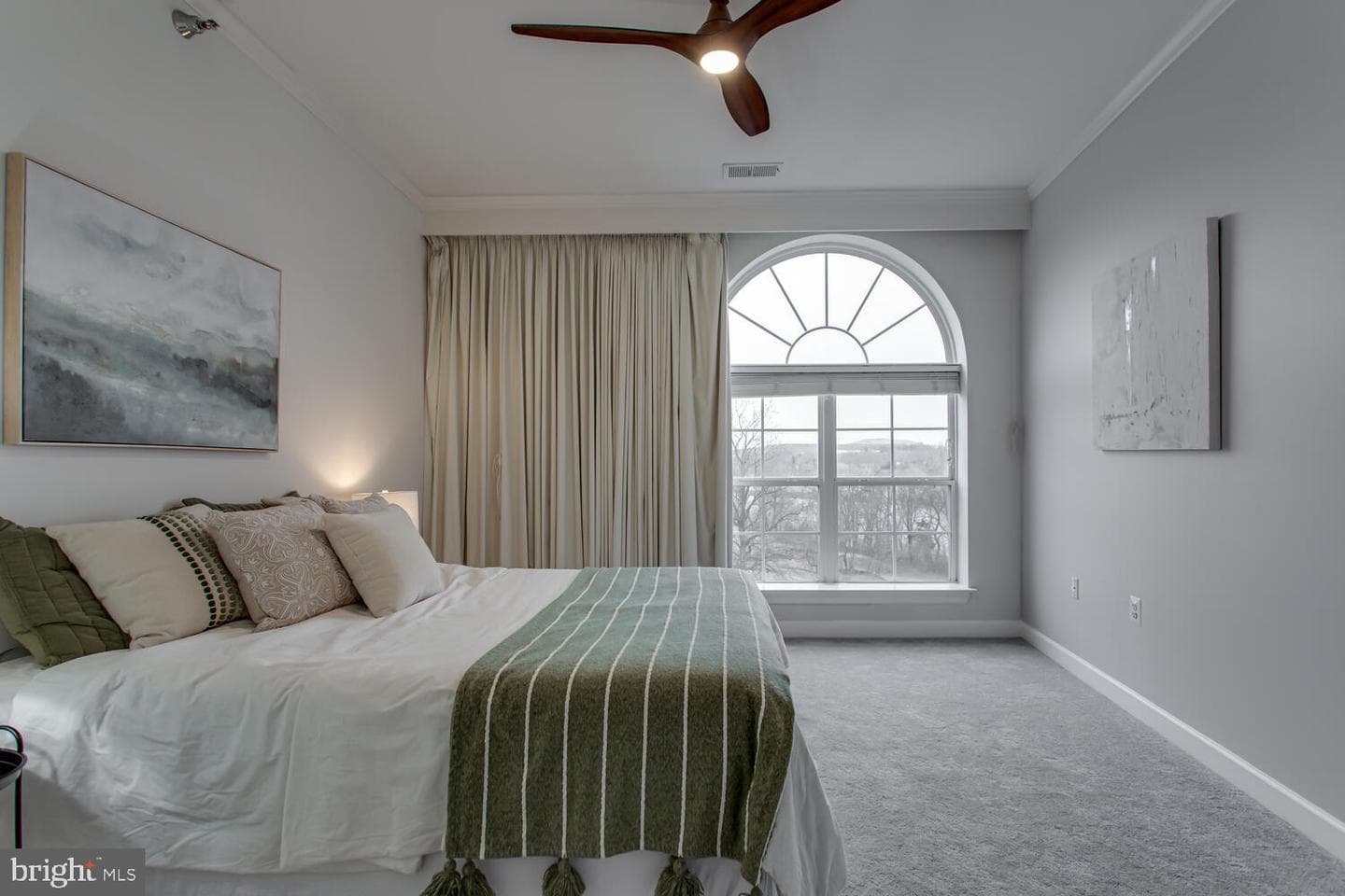 810 Belmont Bay Drive #503 photo 17