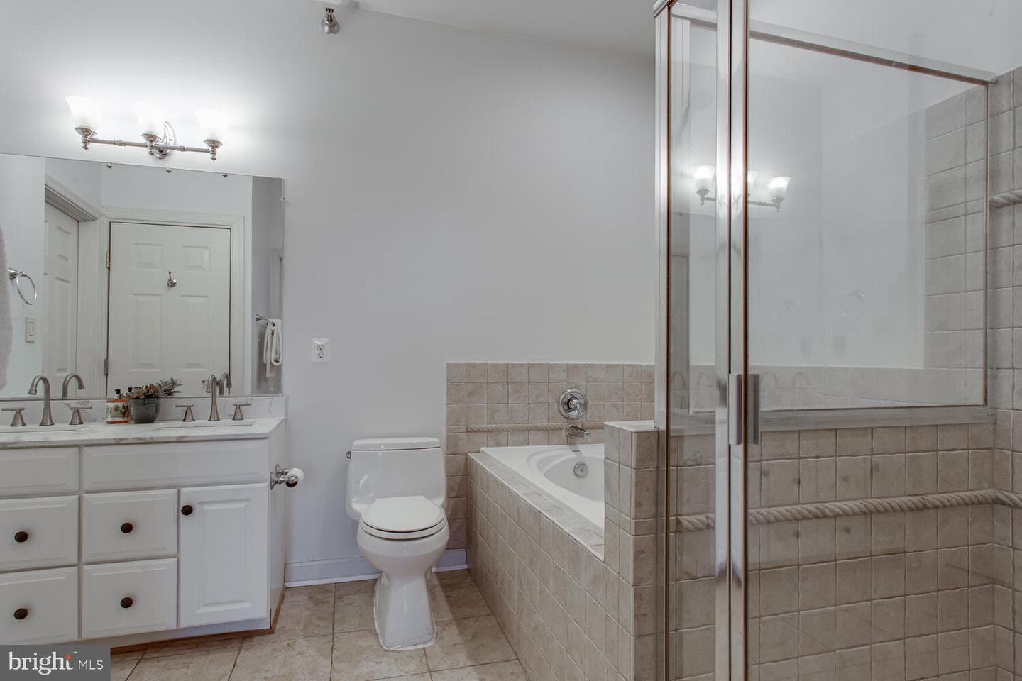 810 Belmont Bay Drive #503 photo 24