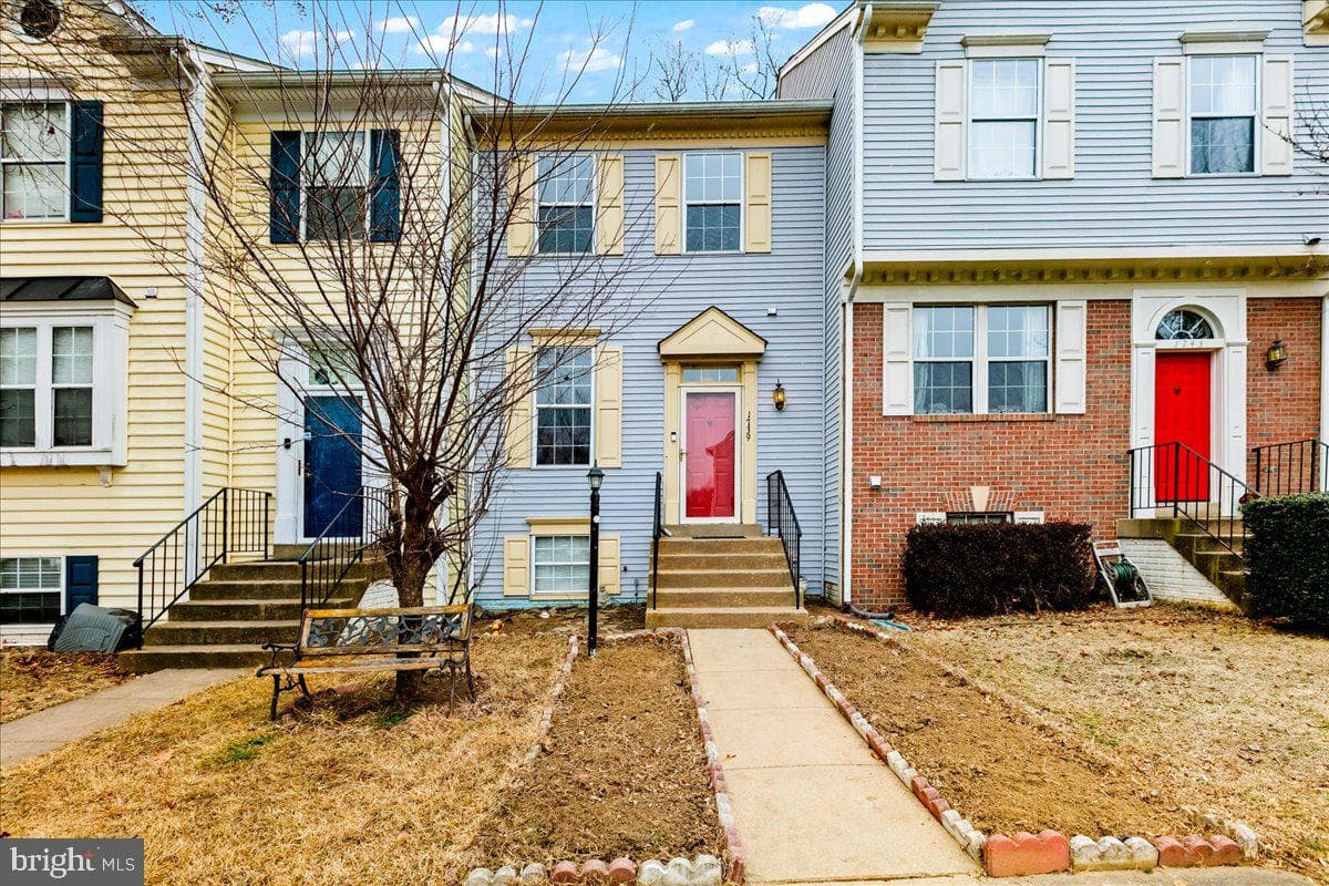 1739 Wigglesworth Way