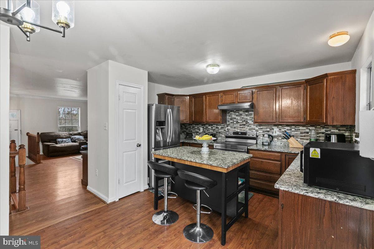 1739 Wigglesworth Way photo 11