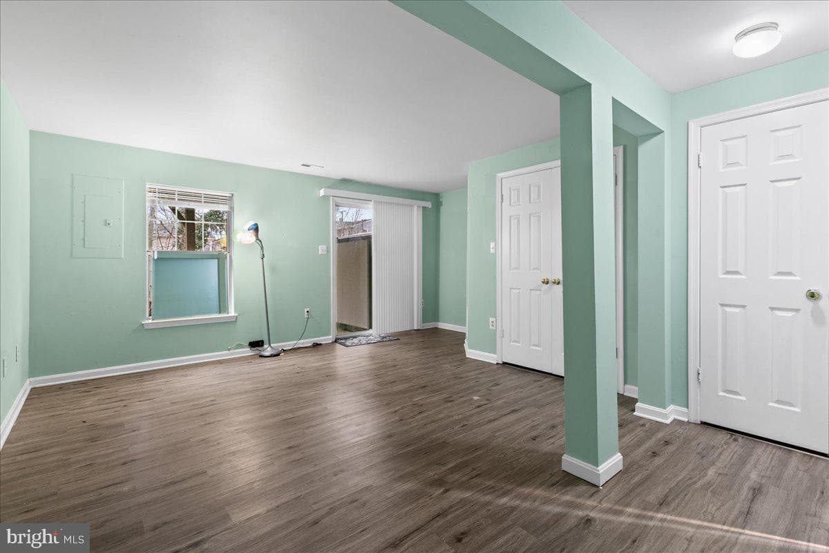 1739 Wigglesworth Way photo 31