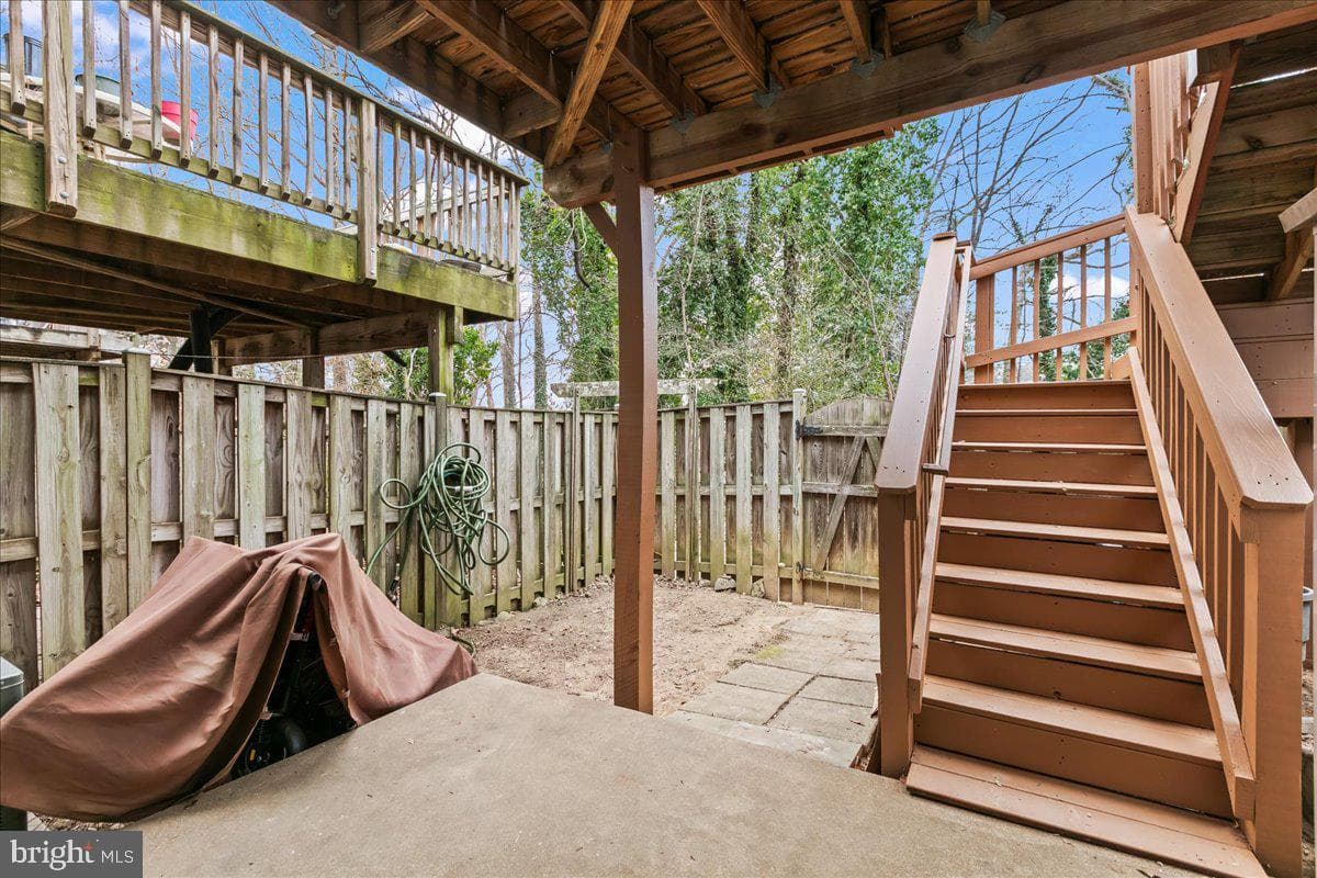 1739 Wigglesworth Way photo 33
