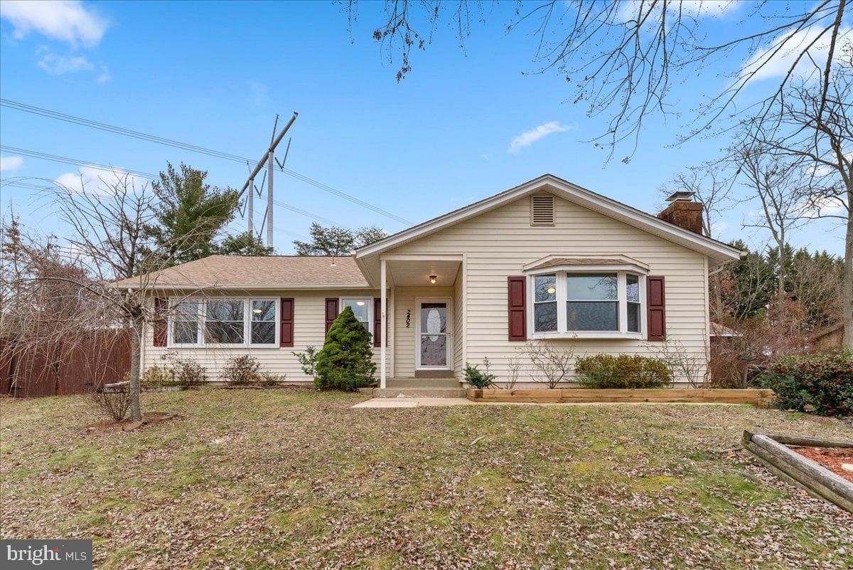 2402 Sagamore Court