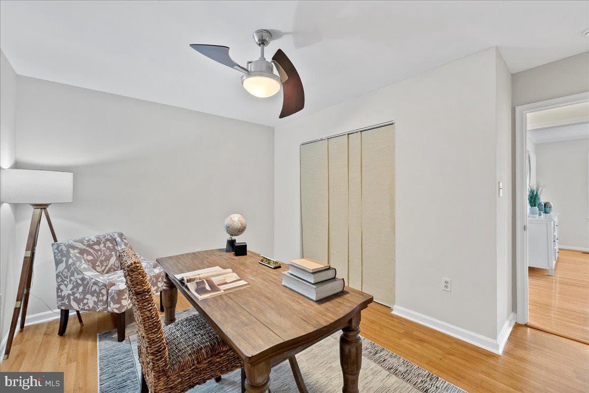 2402 Sagamore Court photo 18