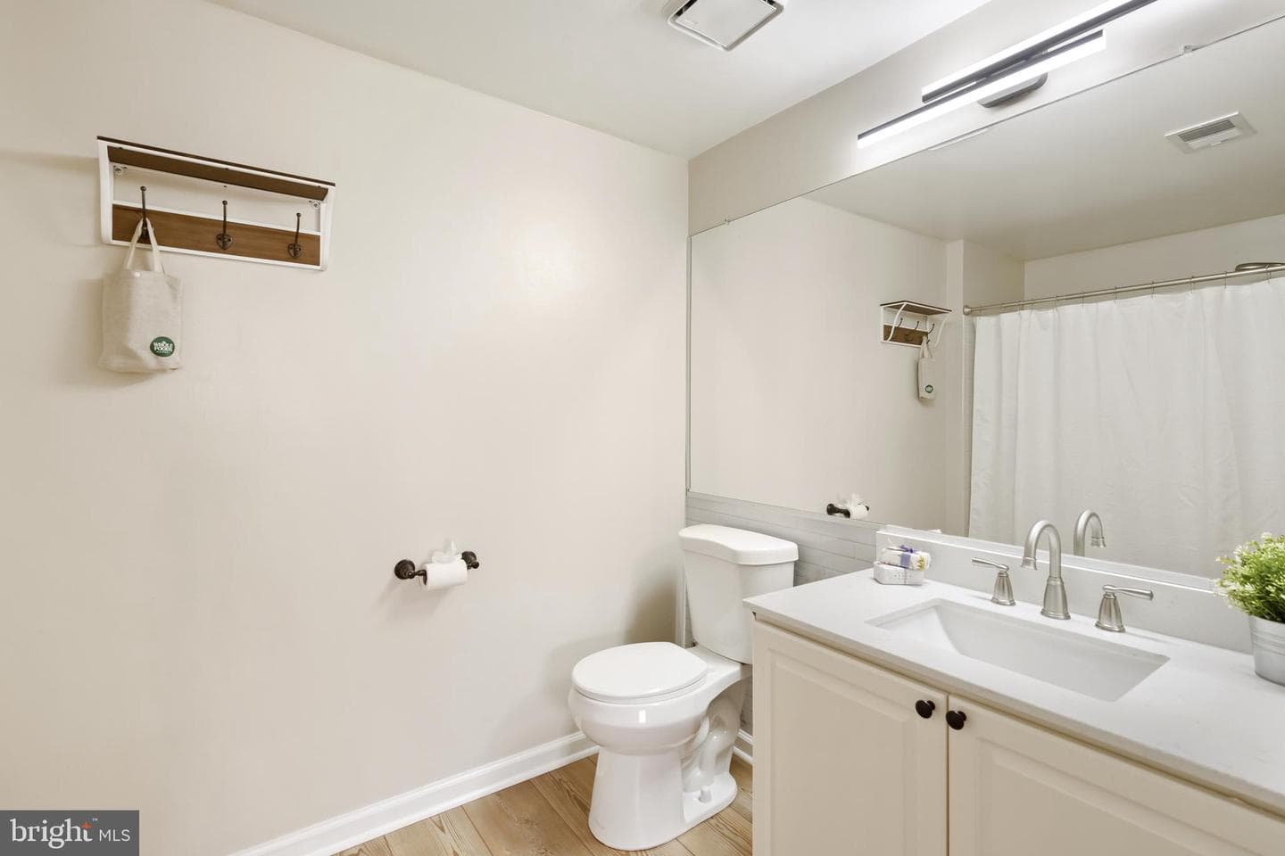 11014 Koman Circle #104 photo 23