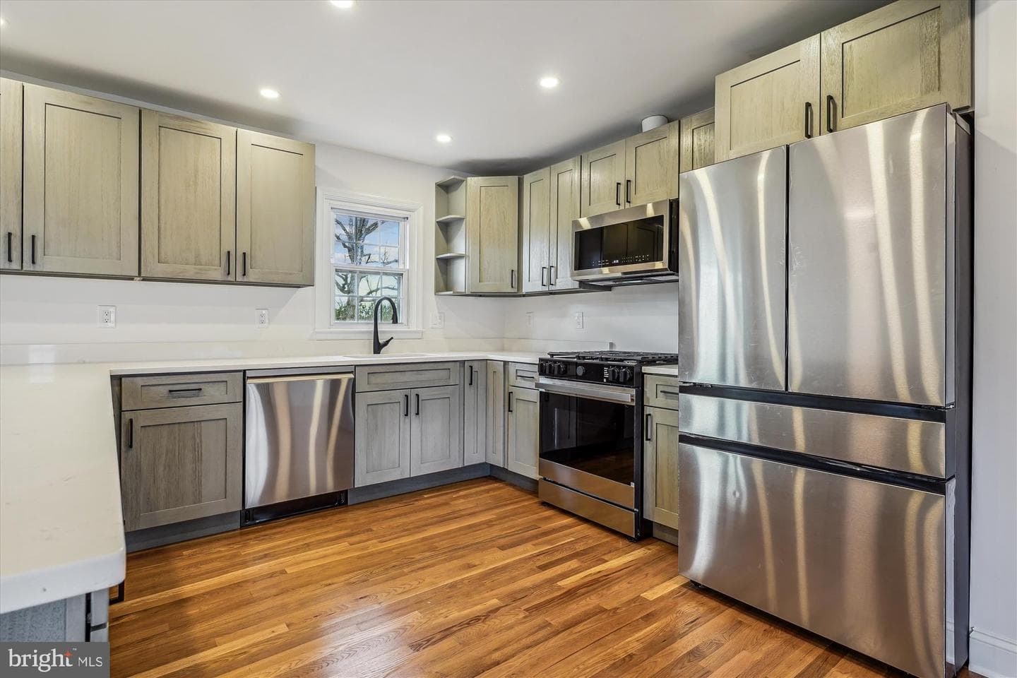 7908 Ashland Avenue photo 10