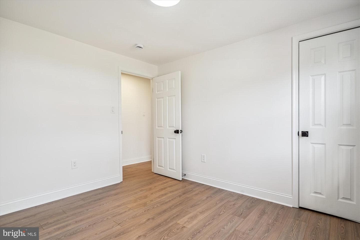 7908 Ashland Avenue photo 21