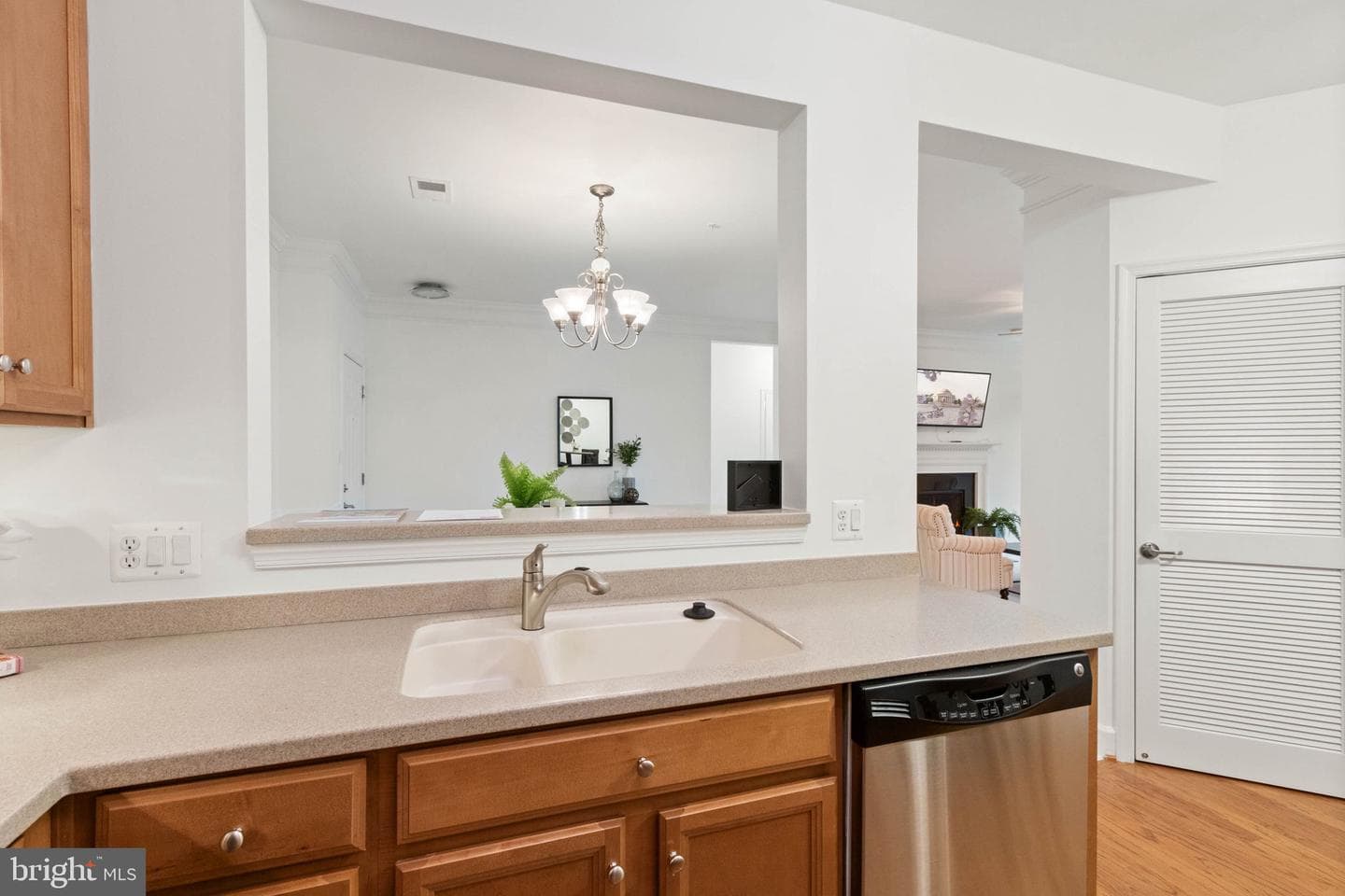 7055 Heritage Hunt Drive #201 photo 20