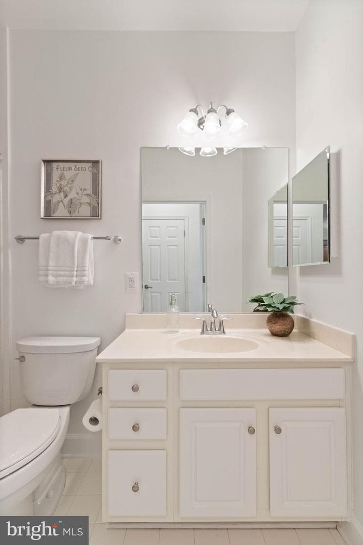7055 Heritage Hunt Drive #201 photo 22