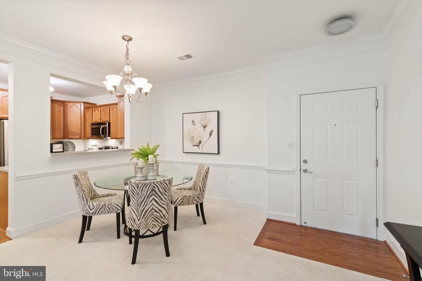 7055 Heritage Hunt Drive #201 photo 8