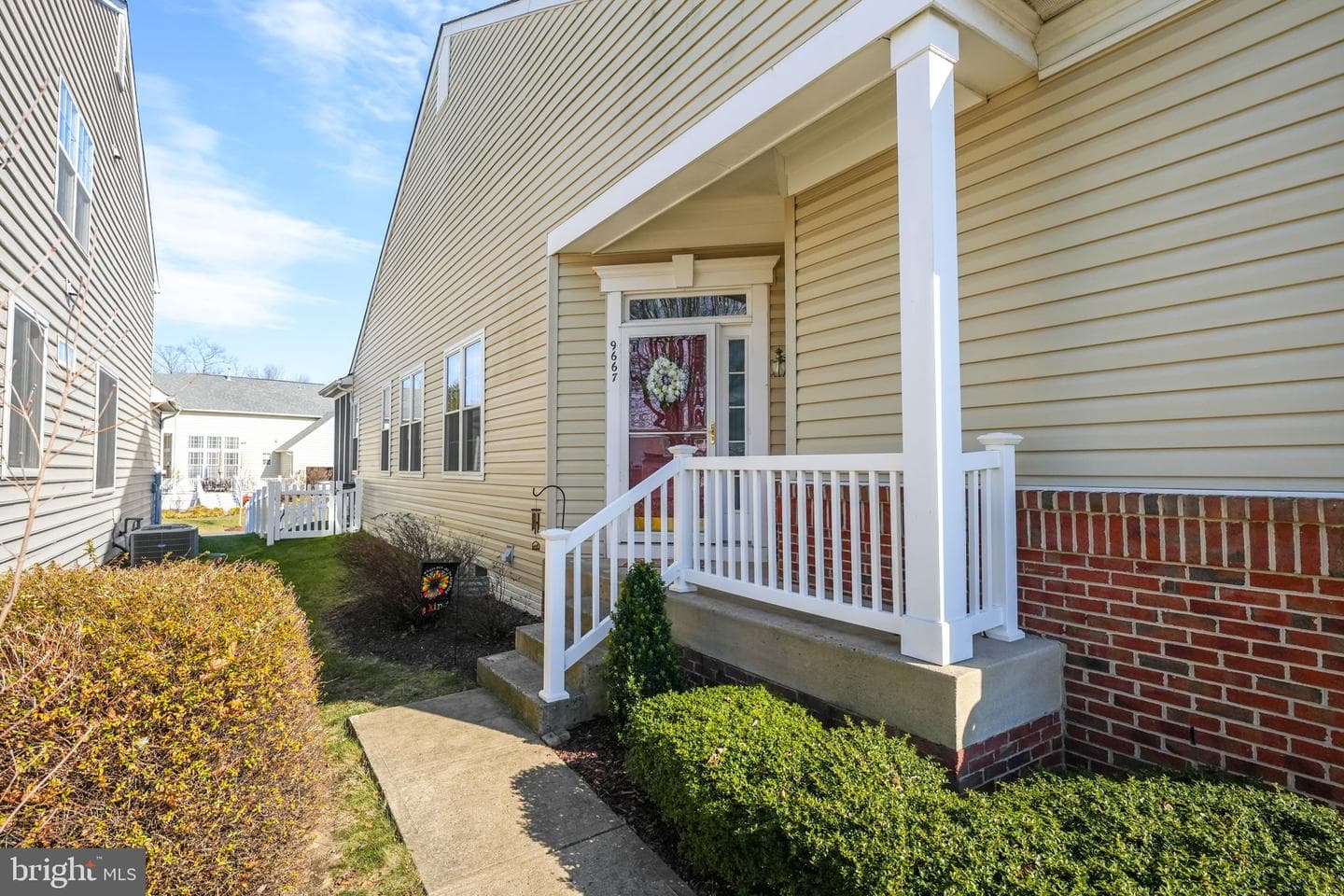 9667 Craighill Drive photo 2