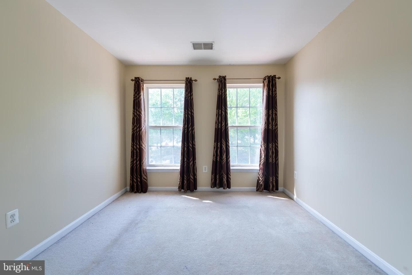 2905 Rotterdam Loop photo 11