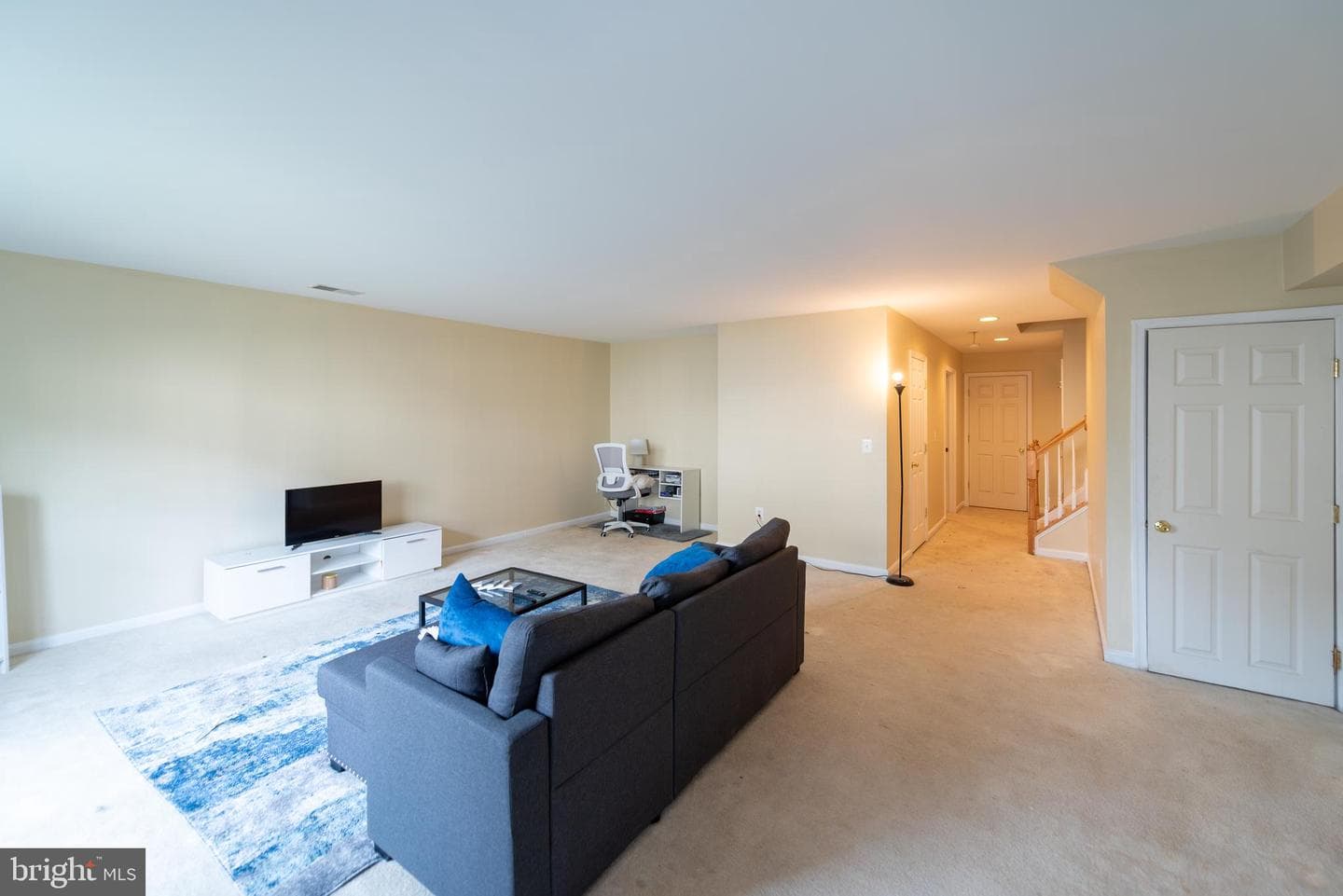 2905 Rotterdam Loop photo 7