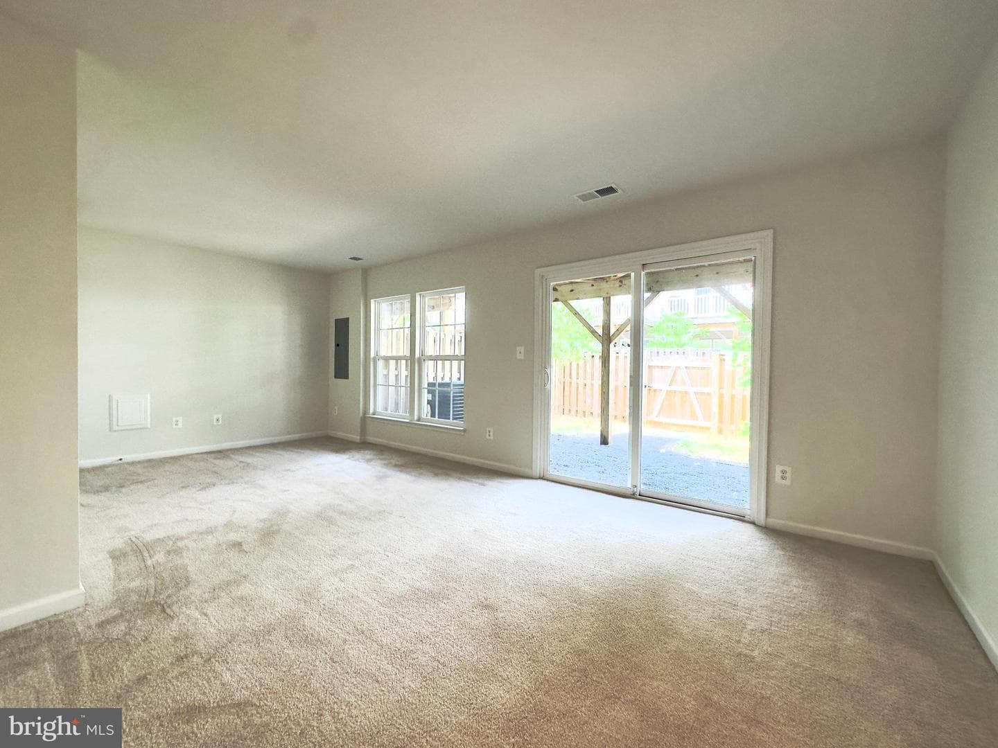 8198 Maude Lane photo 34