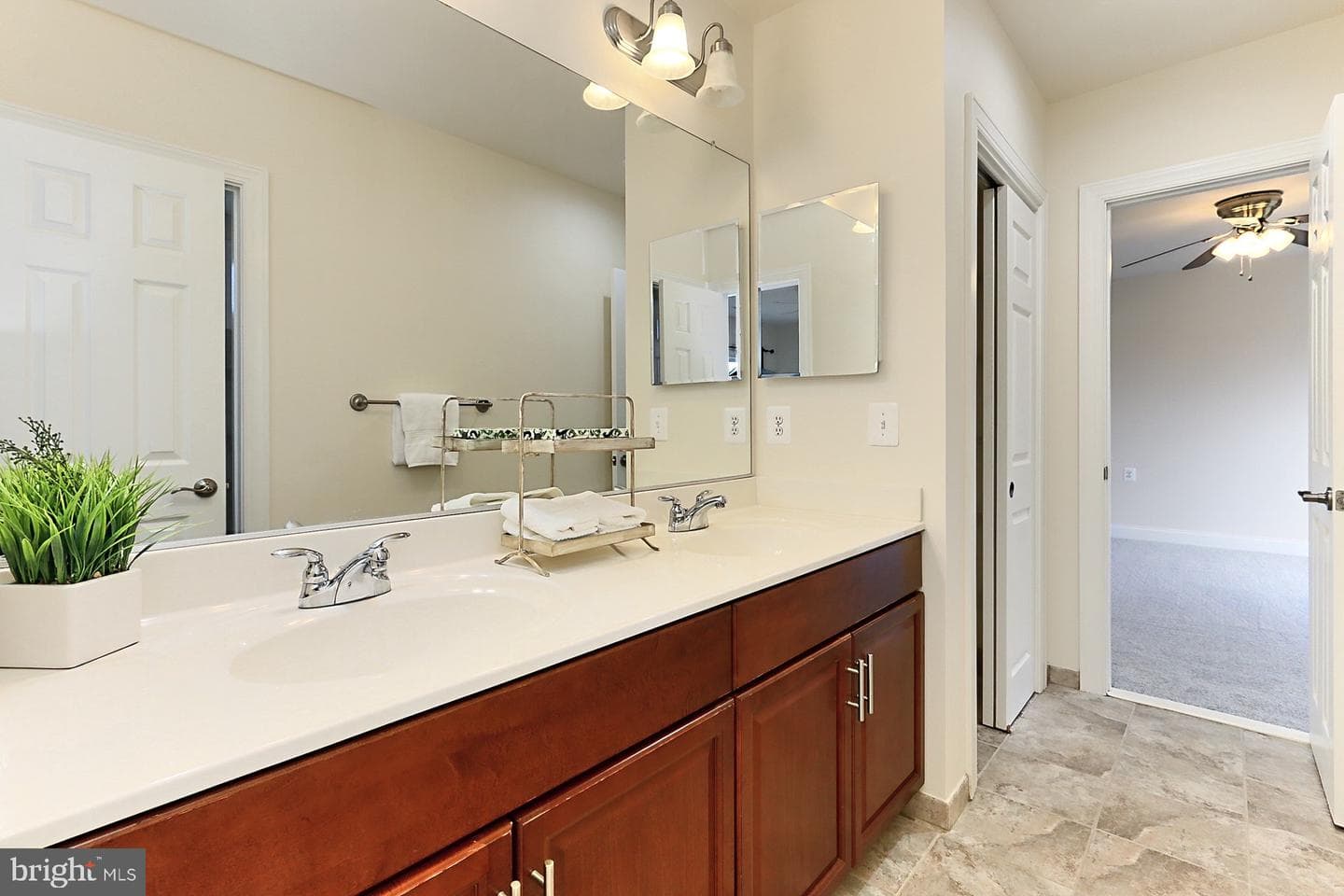 8808 Barn Owl Court photo 56