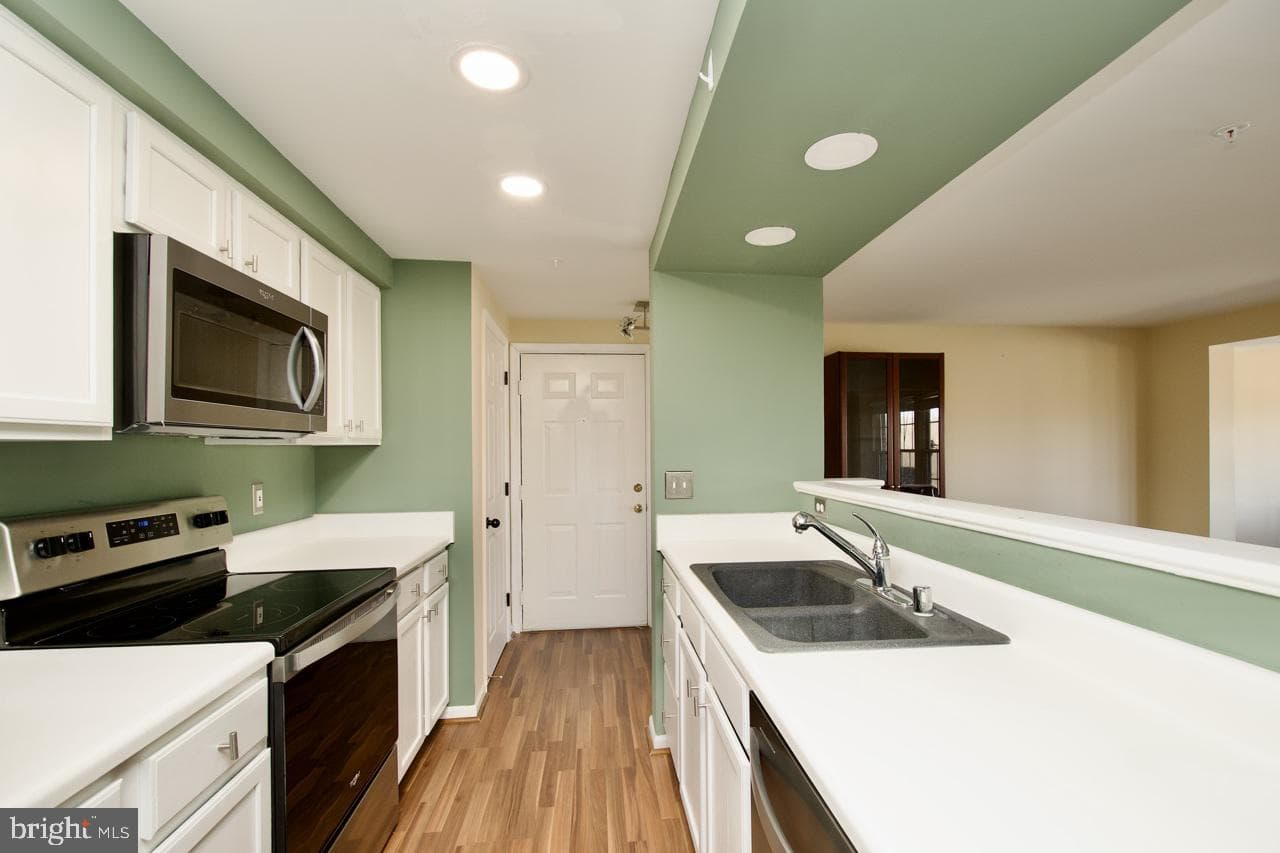 3630 Sherbrooke Circle #101 photo 5