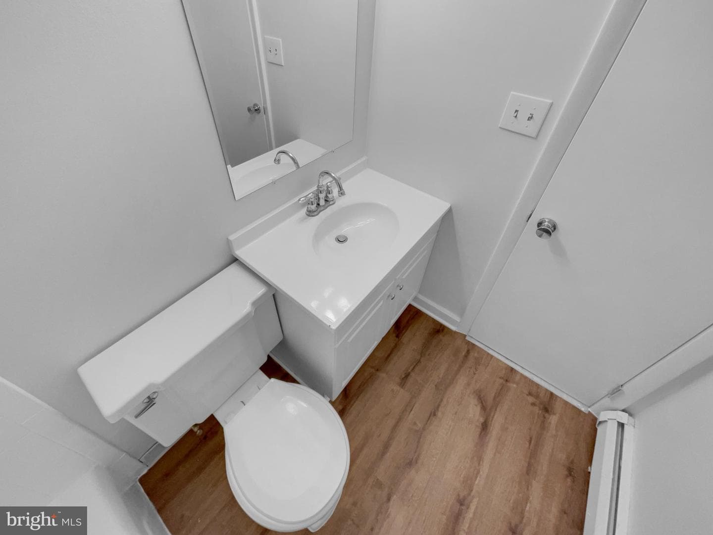 8003 Clifton Street photo 28