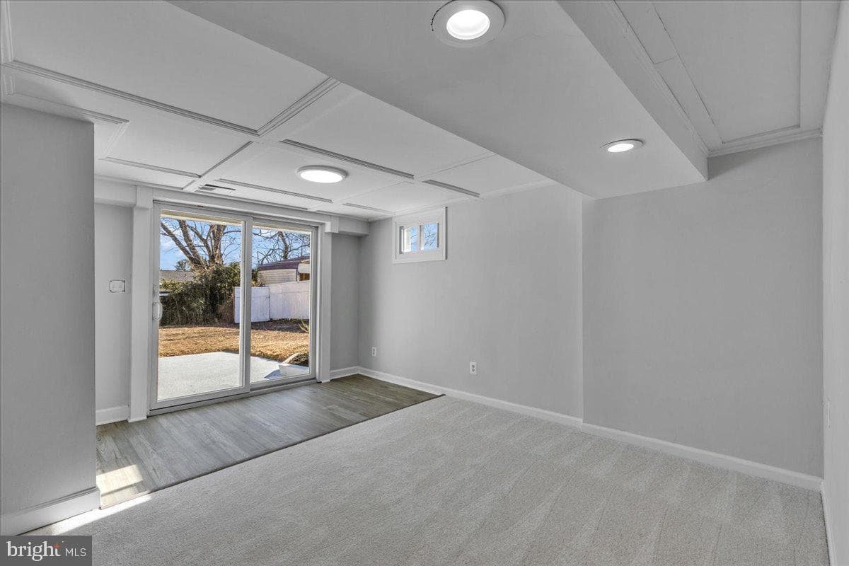 13916 Mathews Drive photo 22