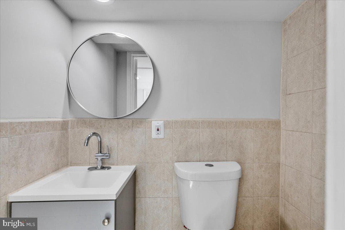13916 Mathews Drive photo 25