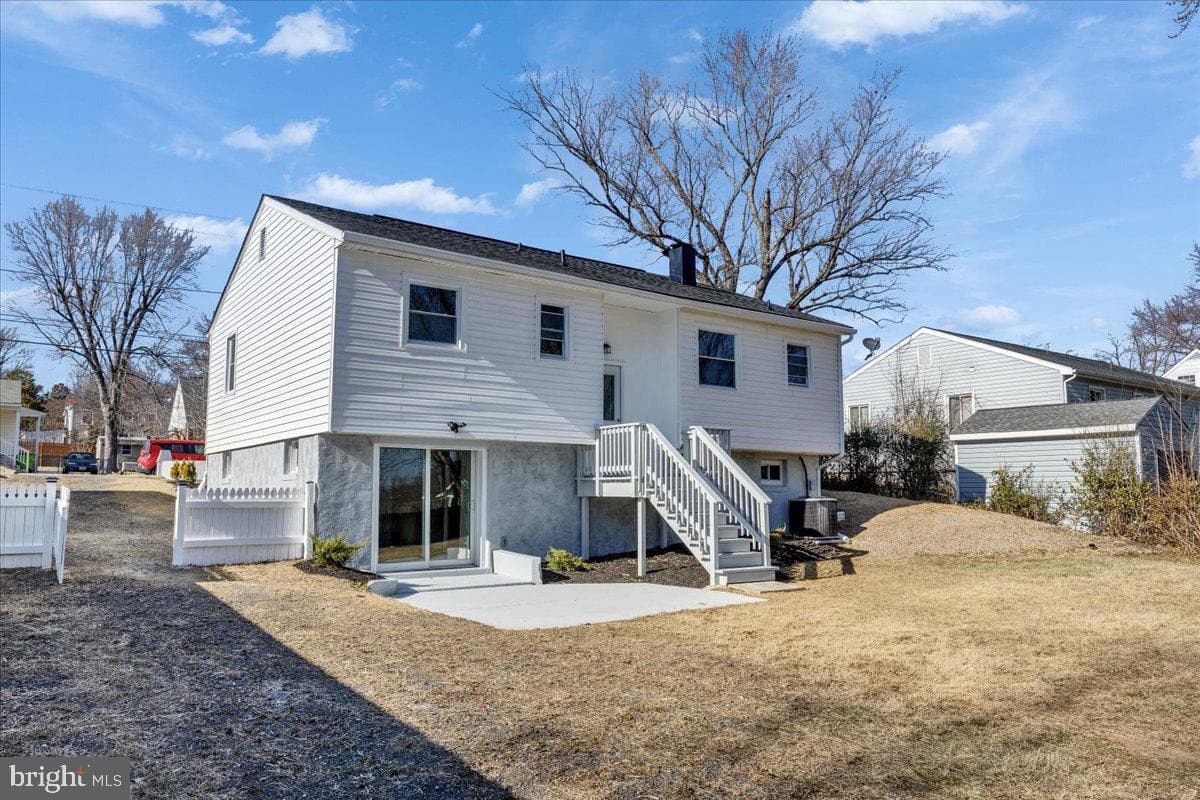 13916 Mathews Drive photo 28