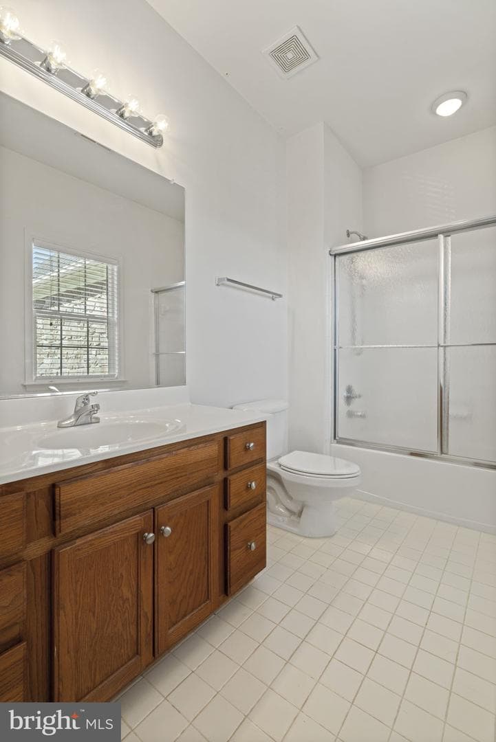 7616 Great Dover Street photo 46
