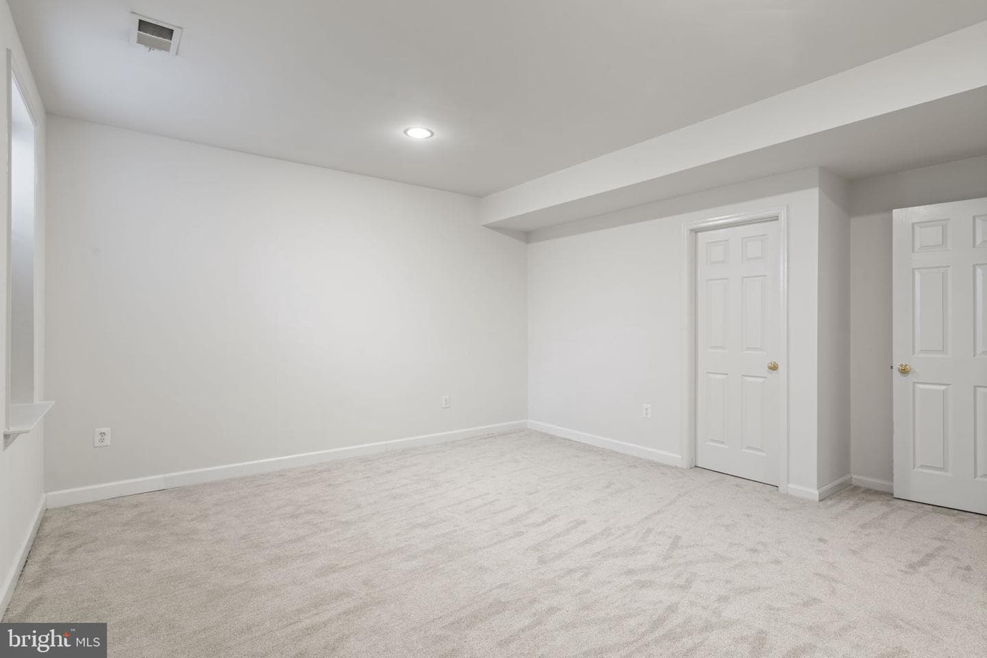 7616 Great Dover Street photo 60