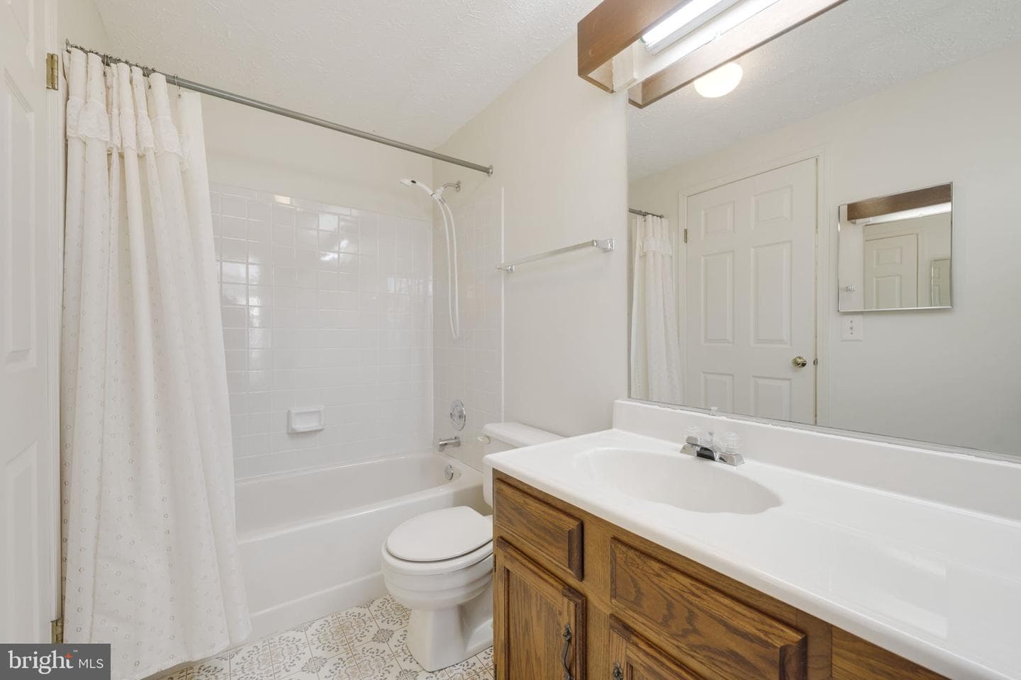 15012 Woodglen Court photo 28