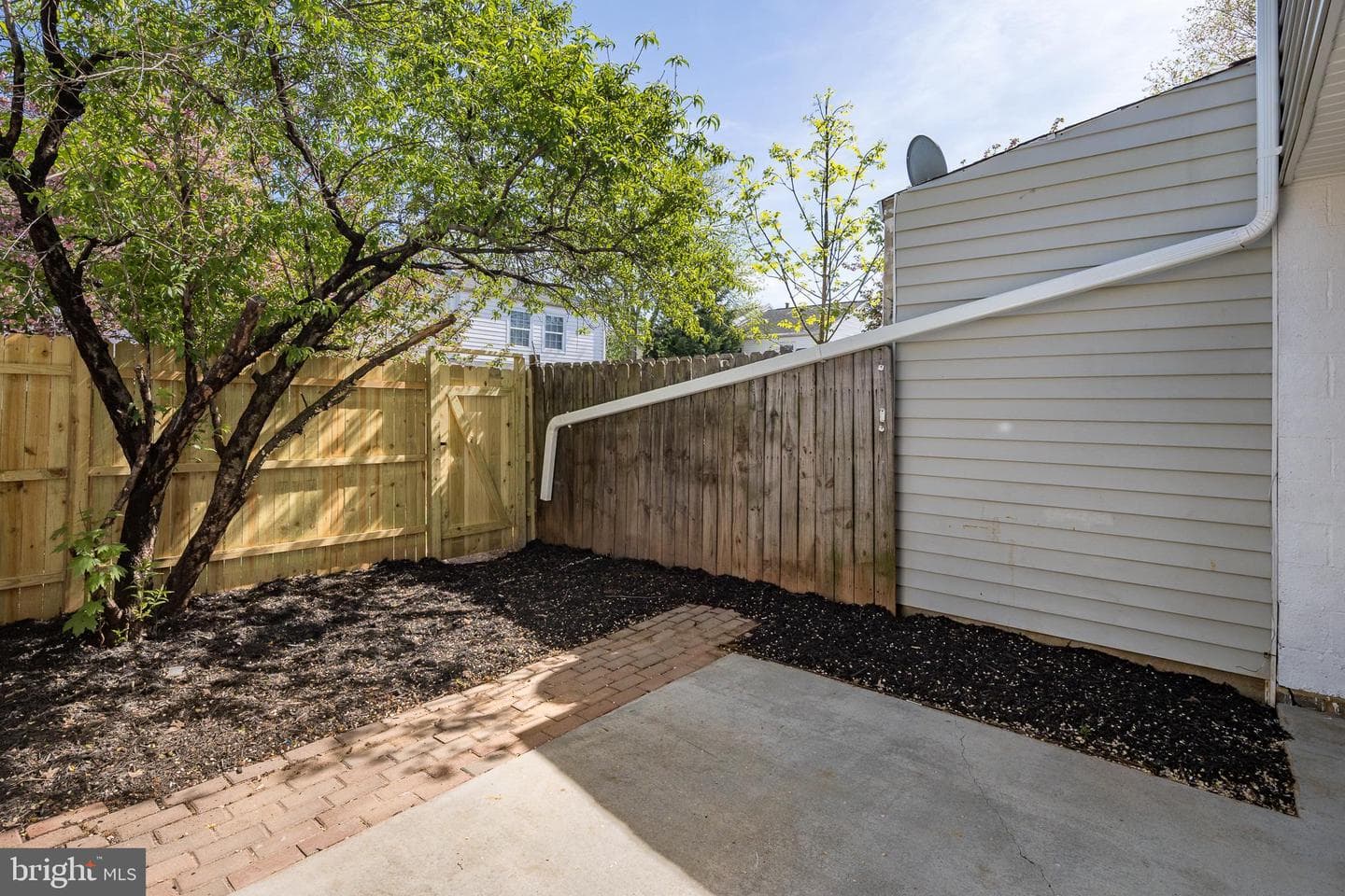 8133 Community Drive photo 28