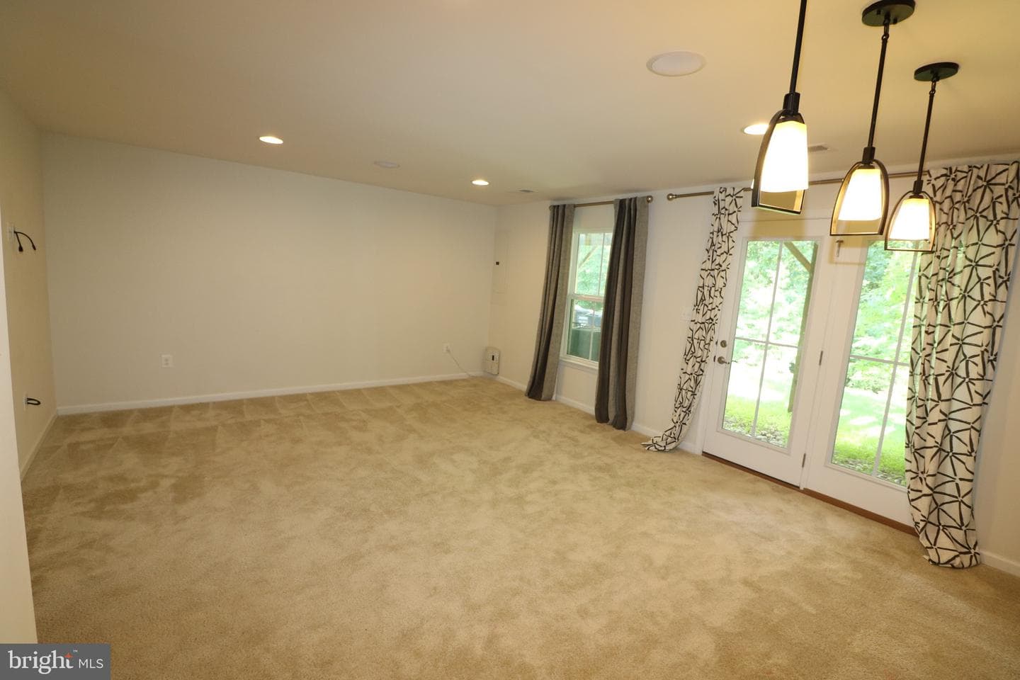 10765 Hinton Way photo 7