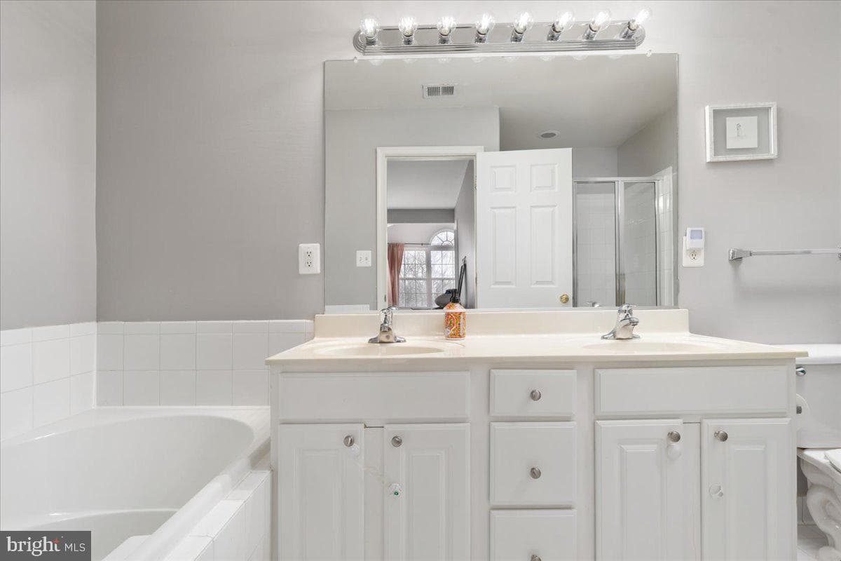 8709 Chorley Way photo 20