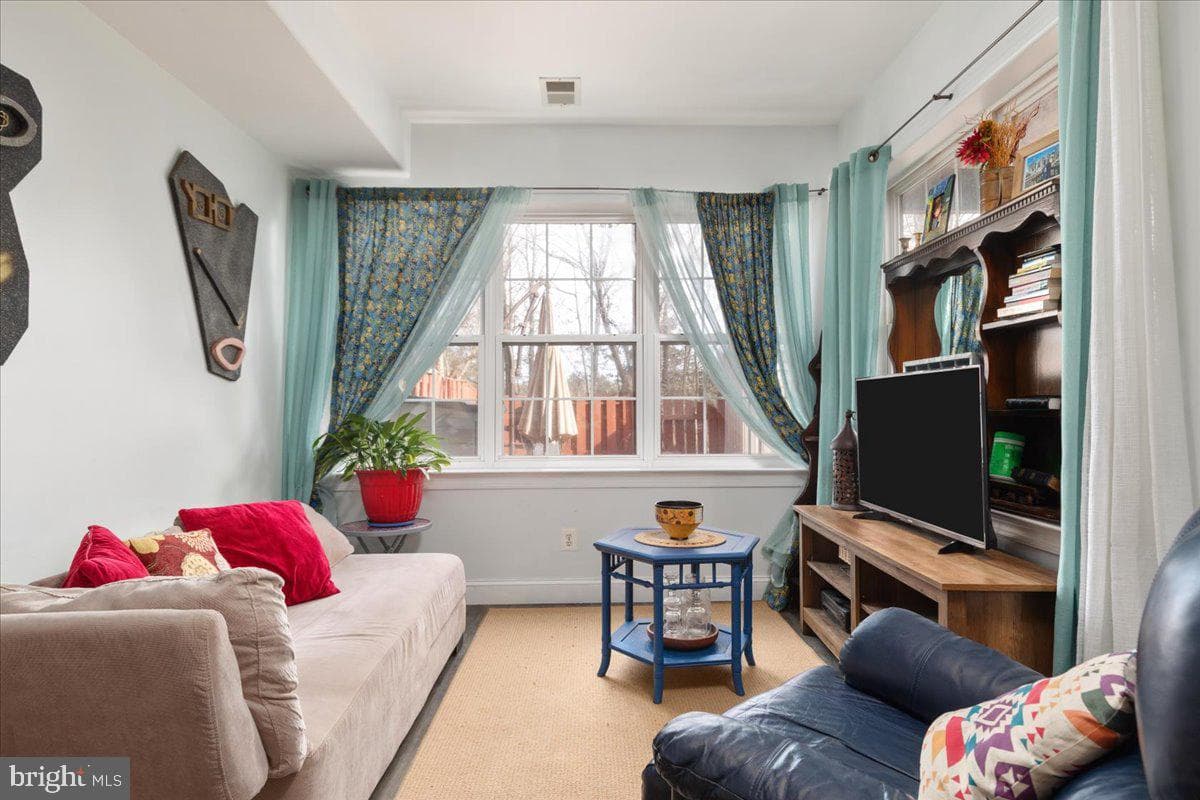 8709 Chorley Way photo 28