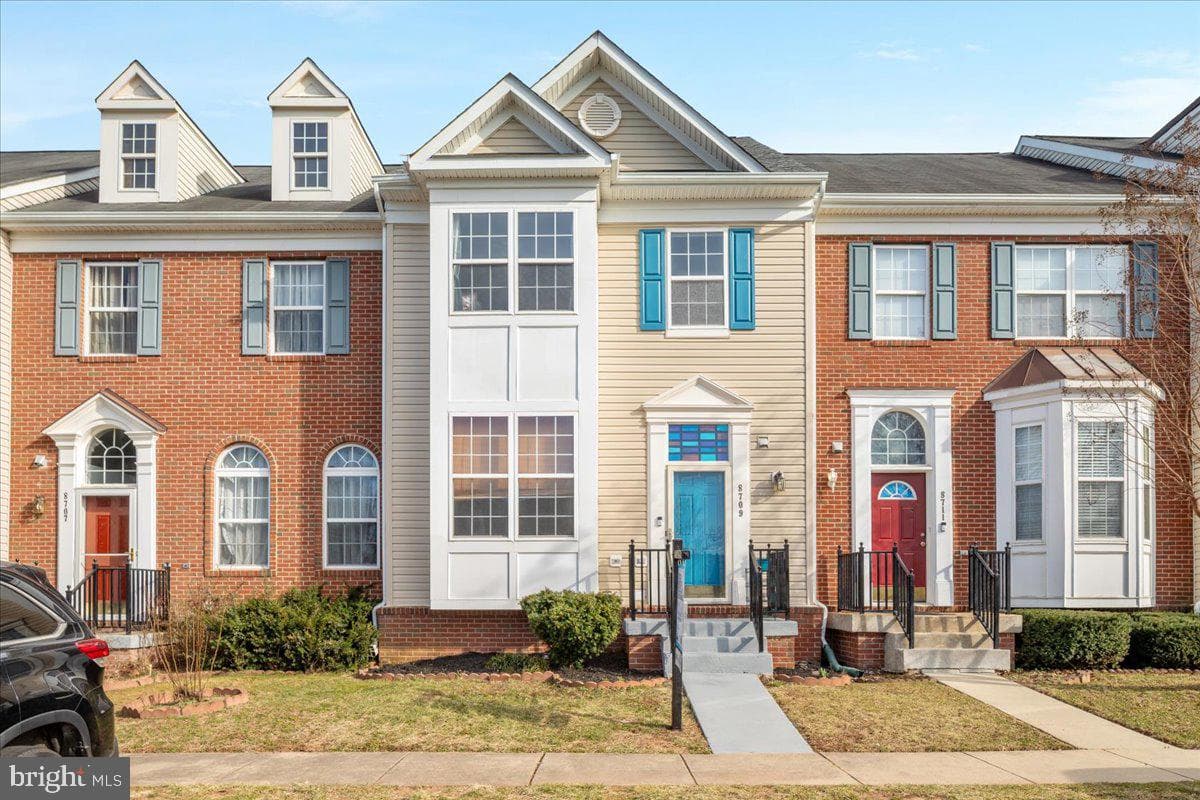 8709 Chorley Way photo 5