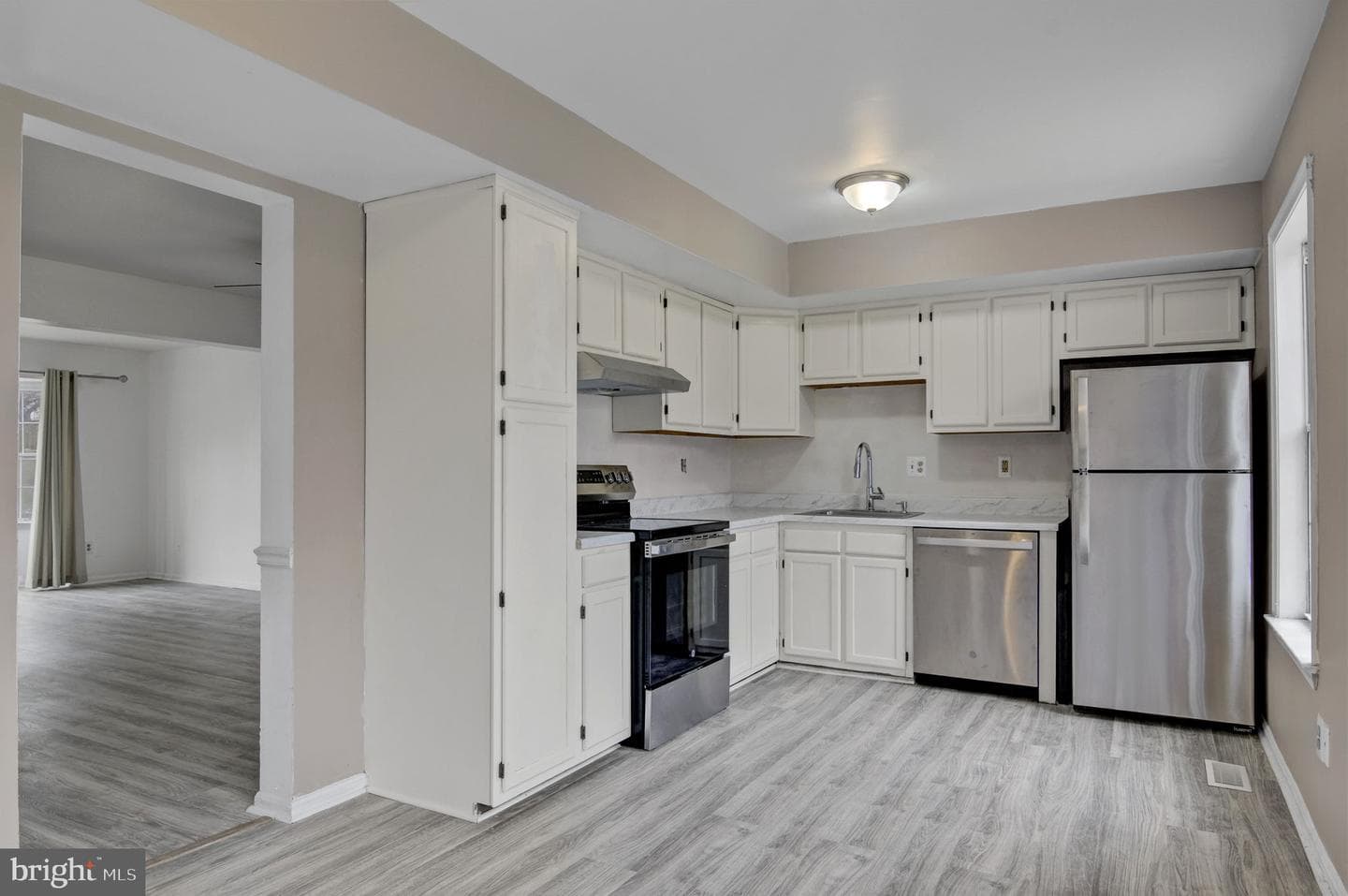 3390 Ladino Court photo 9