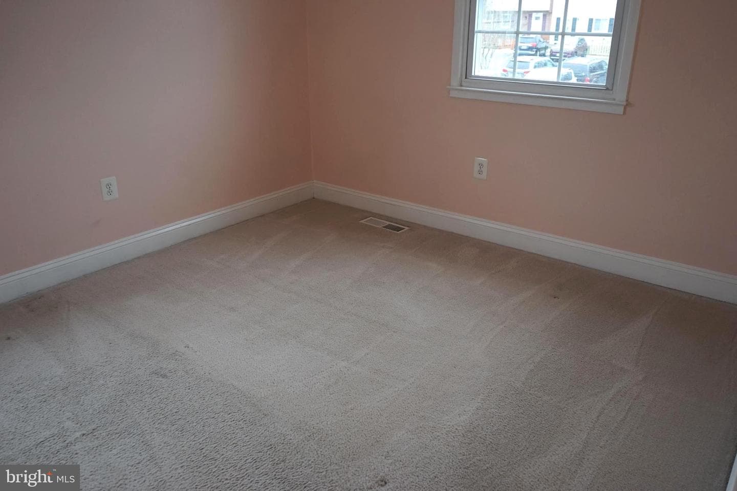 2853 Banks Court photo 27