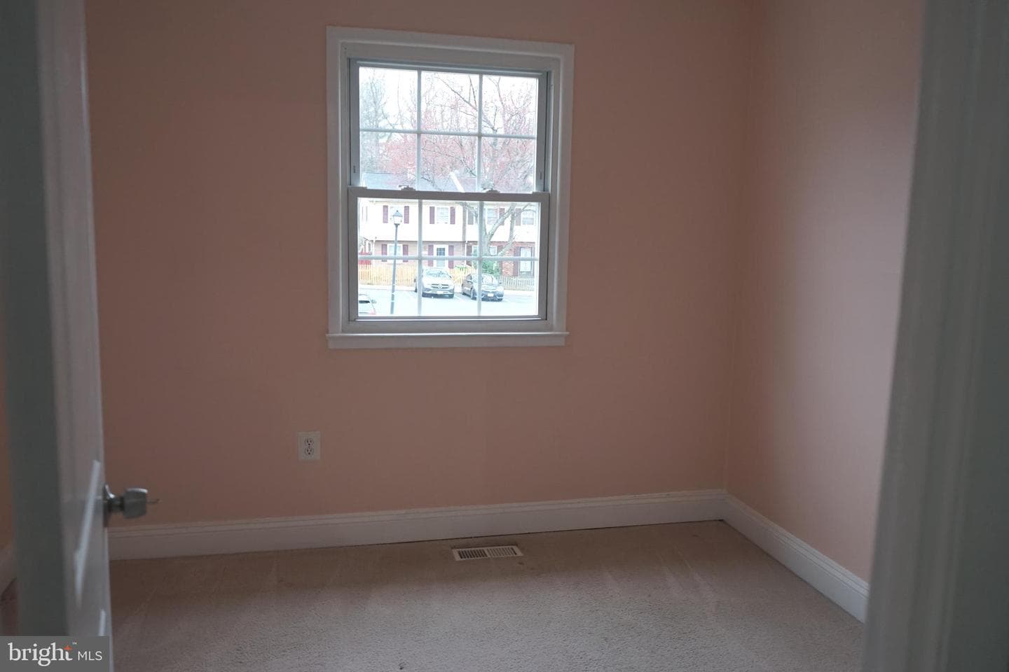 2853 Banks Court photo 28
