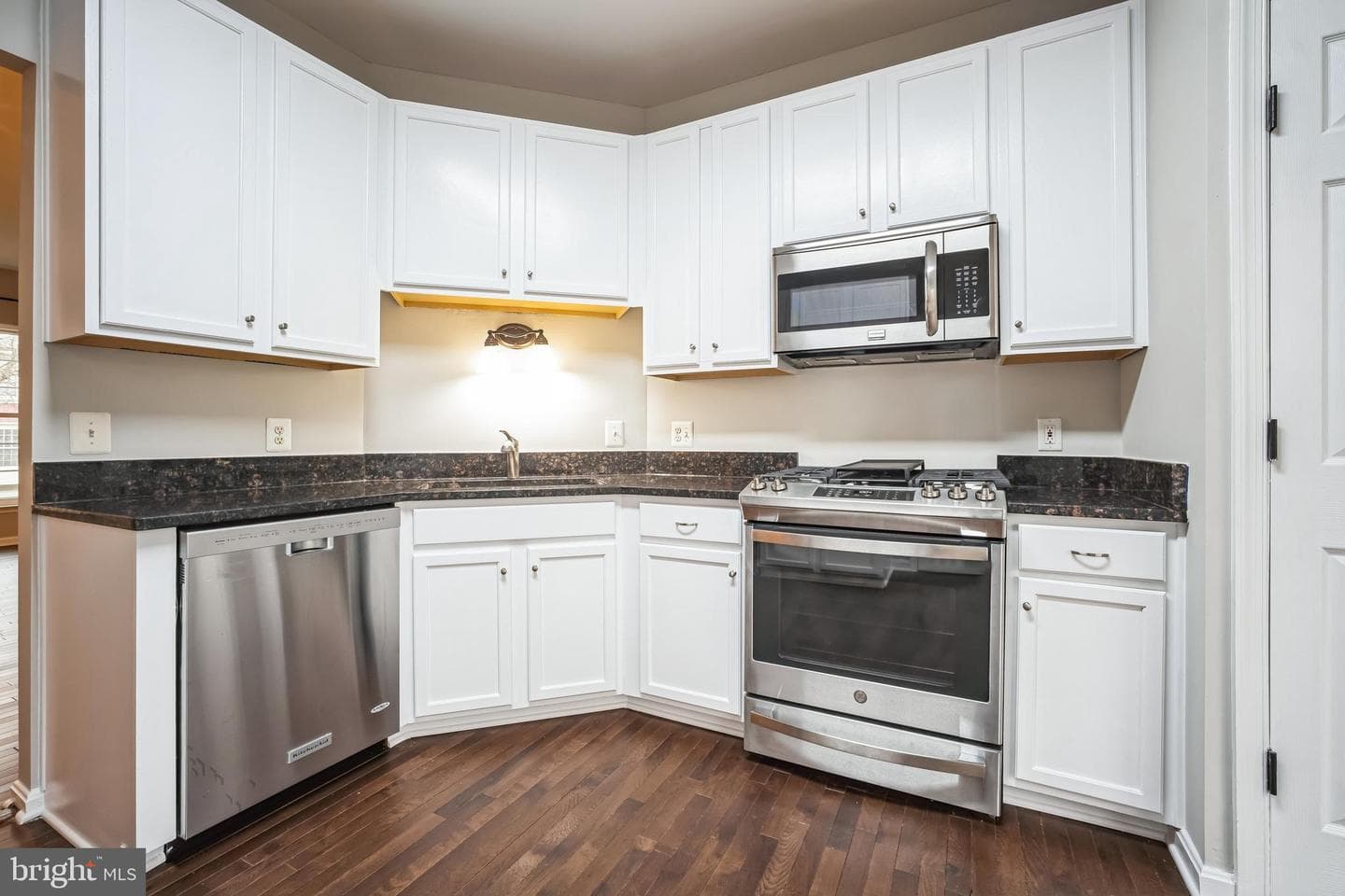 12513 Heykens Lane photo 13