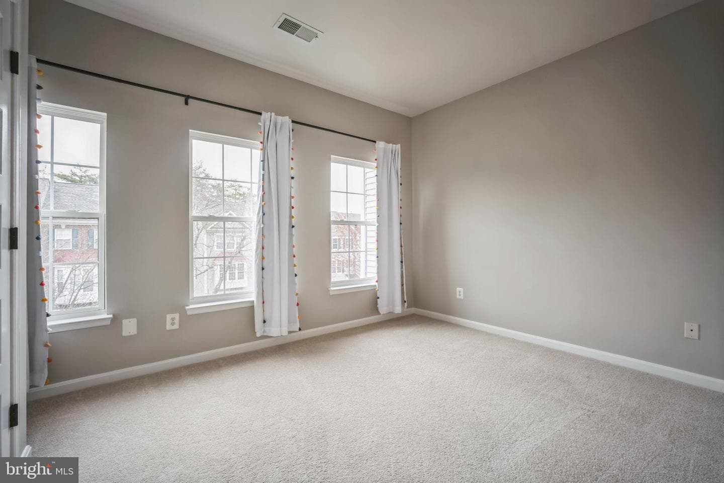 12513 Heykens Lane photo 27