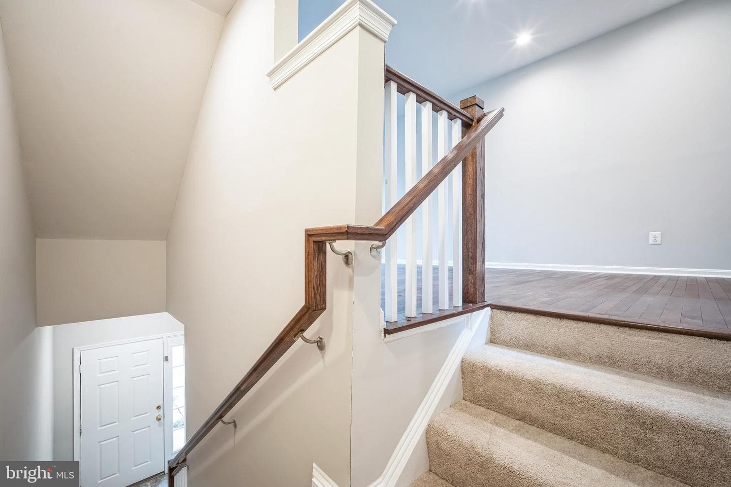 12513 Heykens Lane photo 6
