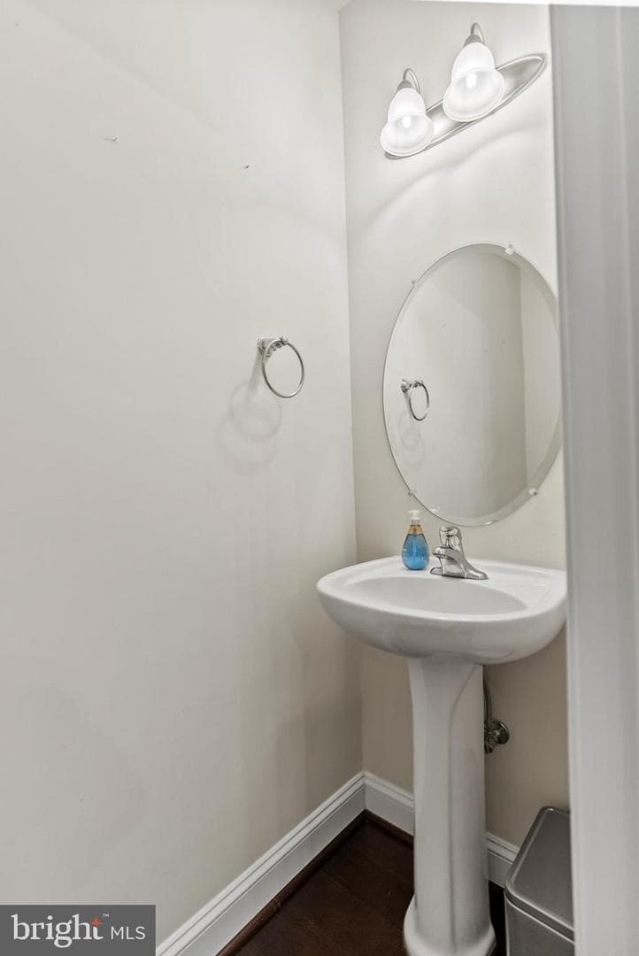 2250 Merseyside Drive photo 12