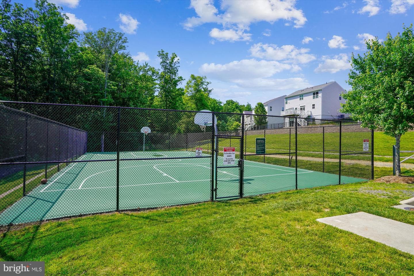 15109 Addison Lane photo 37