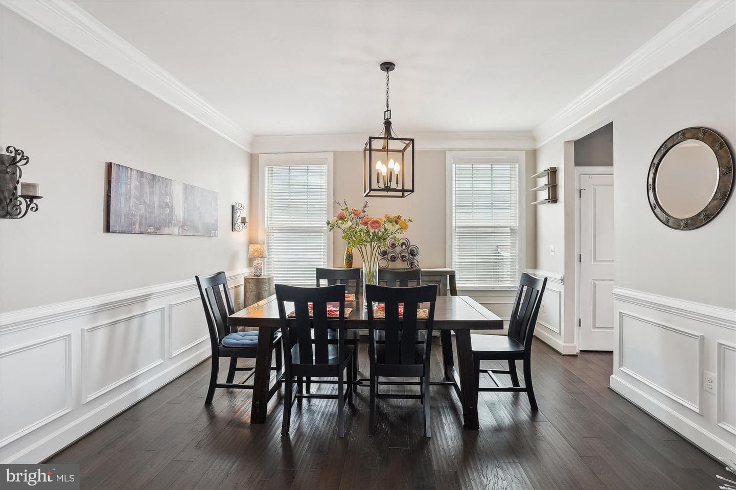 15109 Addison Lane photo 4