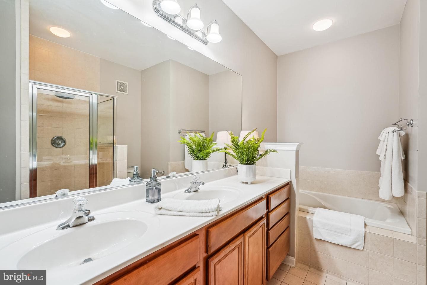 7180 Little Thames Drive photo 20