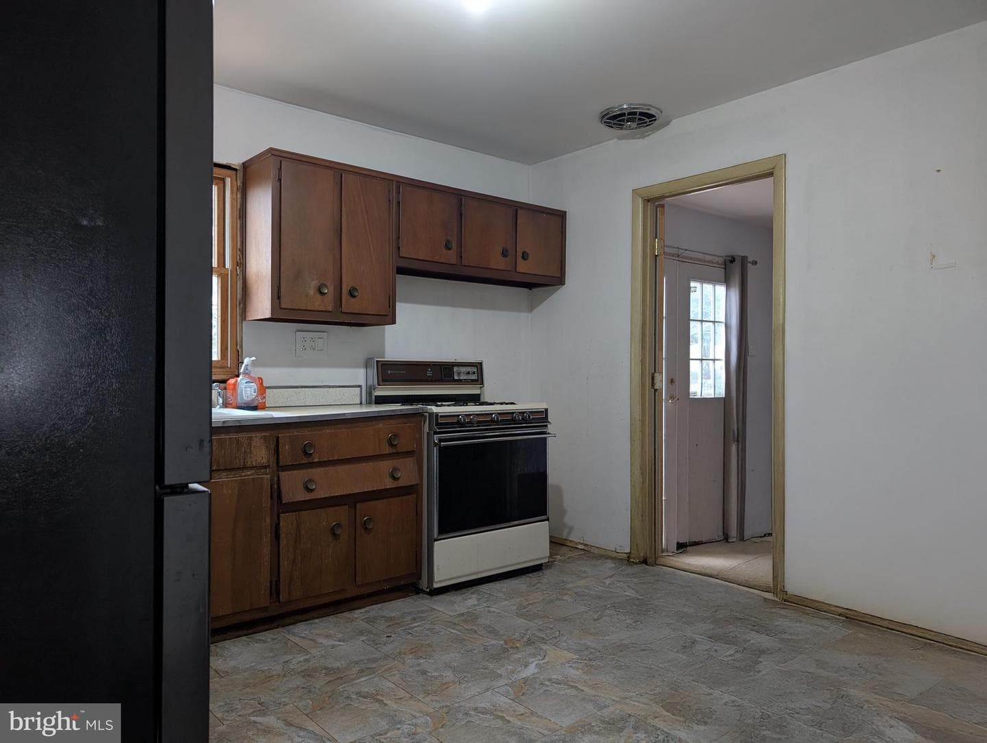 2005 York Drive photo 11