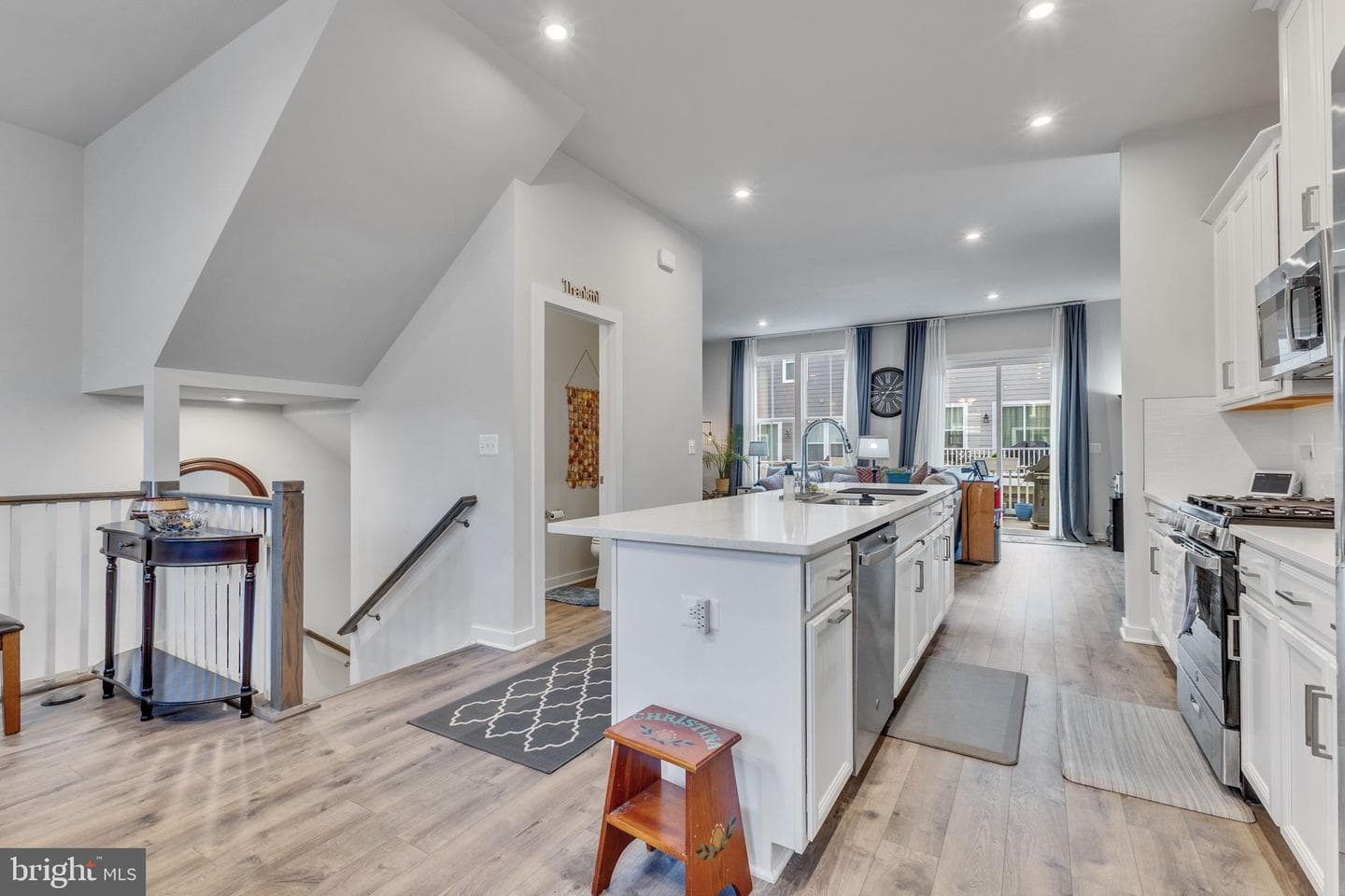 1723 Beech Leaf Street photo 4